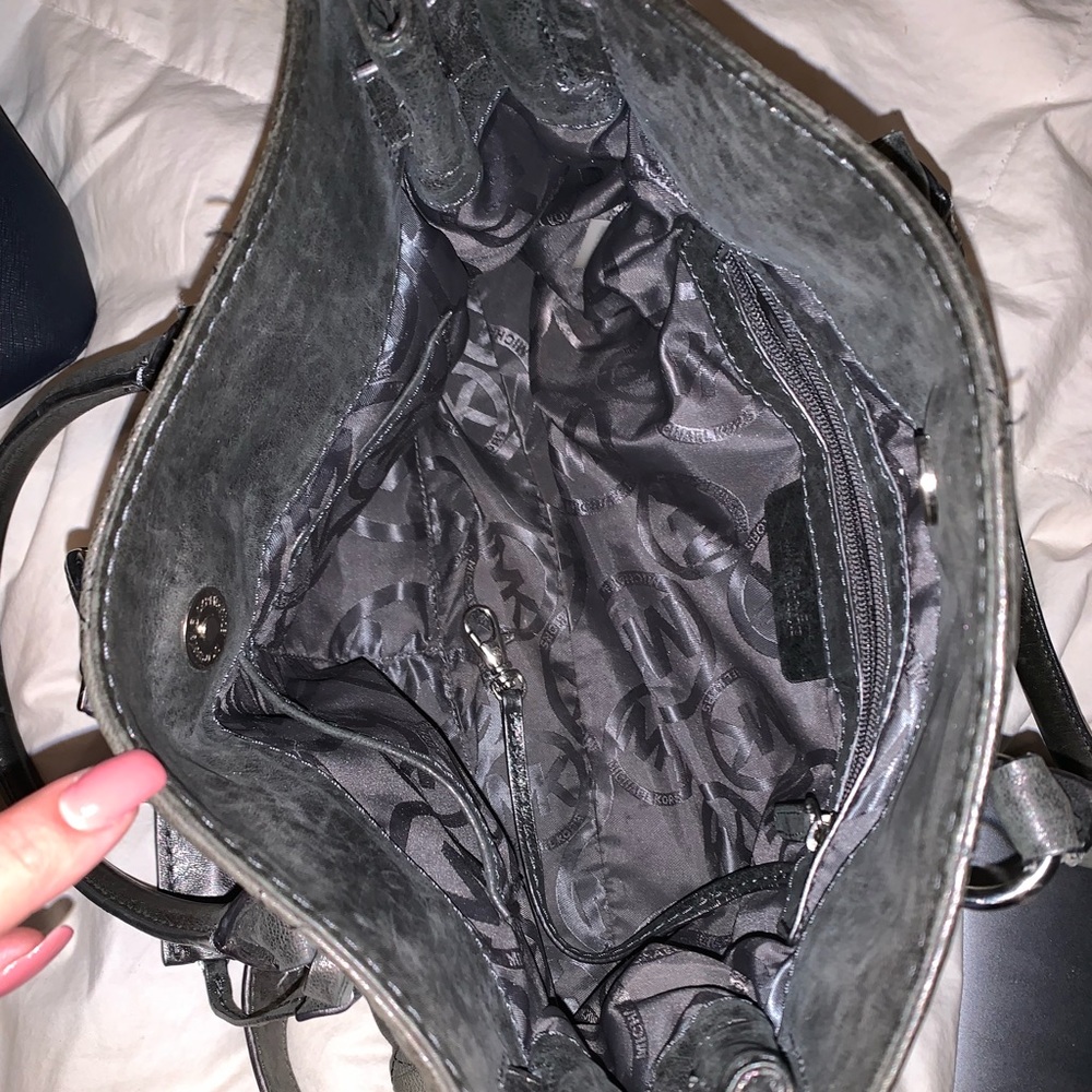 Purse - Picture 2 of 2